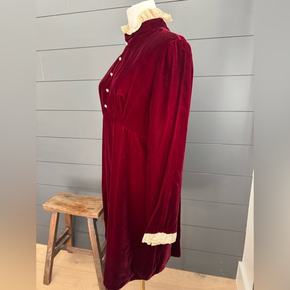 Vintage Red Velvet Like 1960’s Zippered Dress with Cream Lace, Christmas - Picture 4 of 16